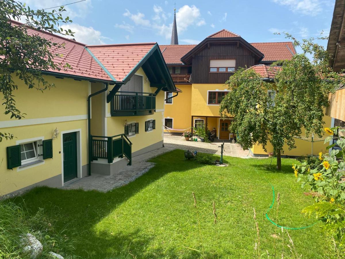 Gasthaus Zum Fuchs - Familie Andrae Hermagor-Pressegger See Buitenkant foto