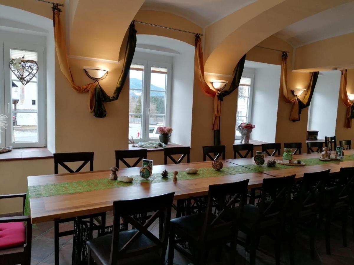 Gasthaus Zum Fuchs - Familie Andrae Hermagor-Pressegger See Buitenkant foto
